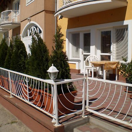 Tarr-Timea Apartmanok 凯斯特海伊 外观 照片